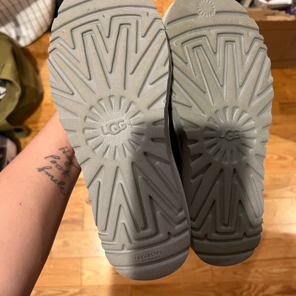 Gray UGGS - Picture 8 of 13